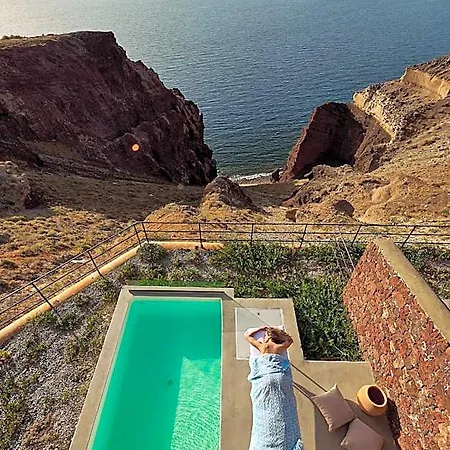 Coco-mat Santorini Hotel 3*